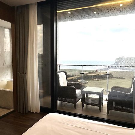 Dyne Oceano Hotel Чеджудо Экстерьер фото